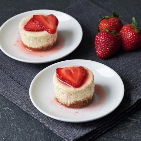 Mini New York cheesecakes